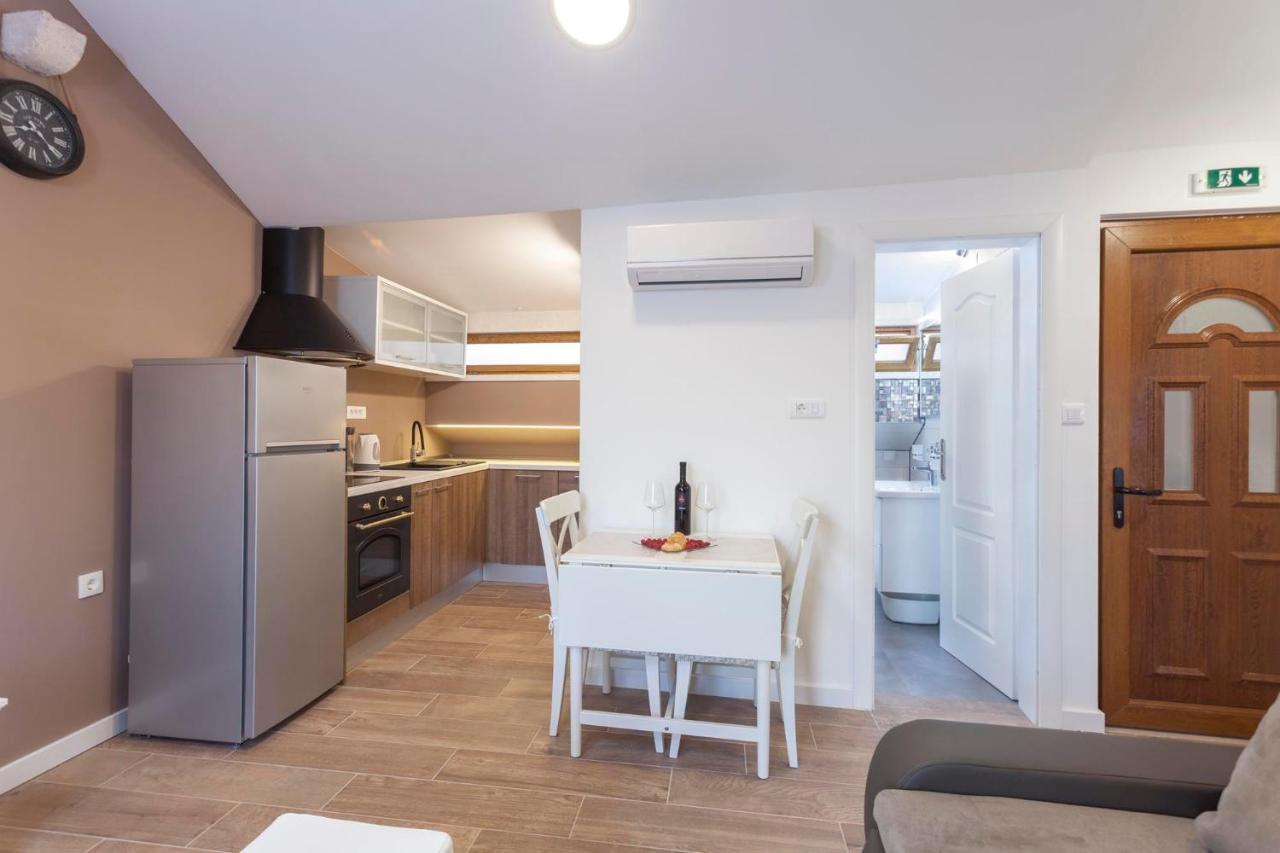 Apartmani Antiqua Živogošće Eksteriør bilde